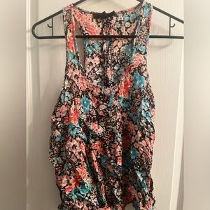 Women’s flowy floral tank